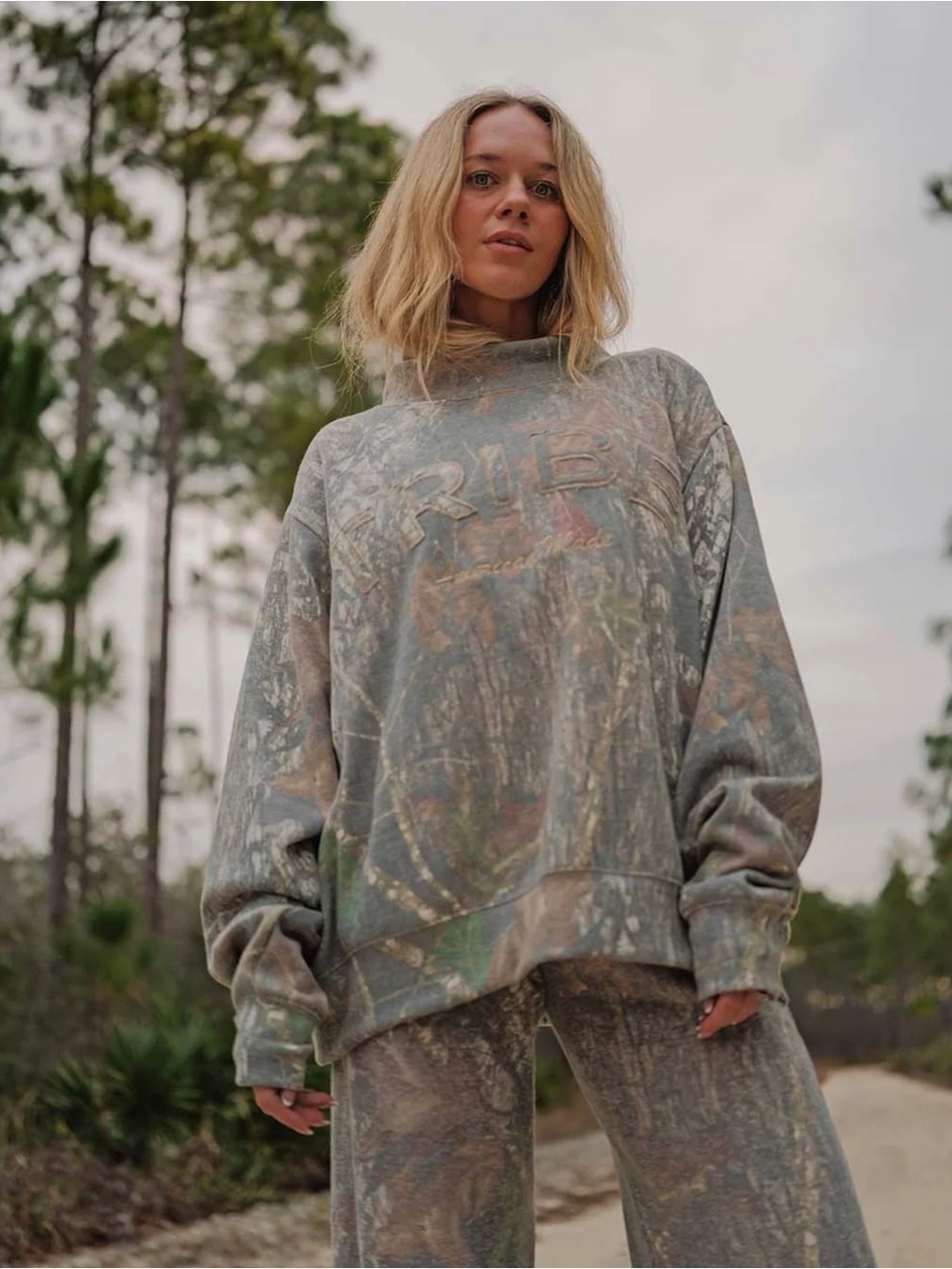 Tribe Kelley BUTTER LEGACY MOCK NECK - BREAK UP